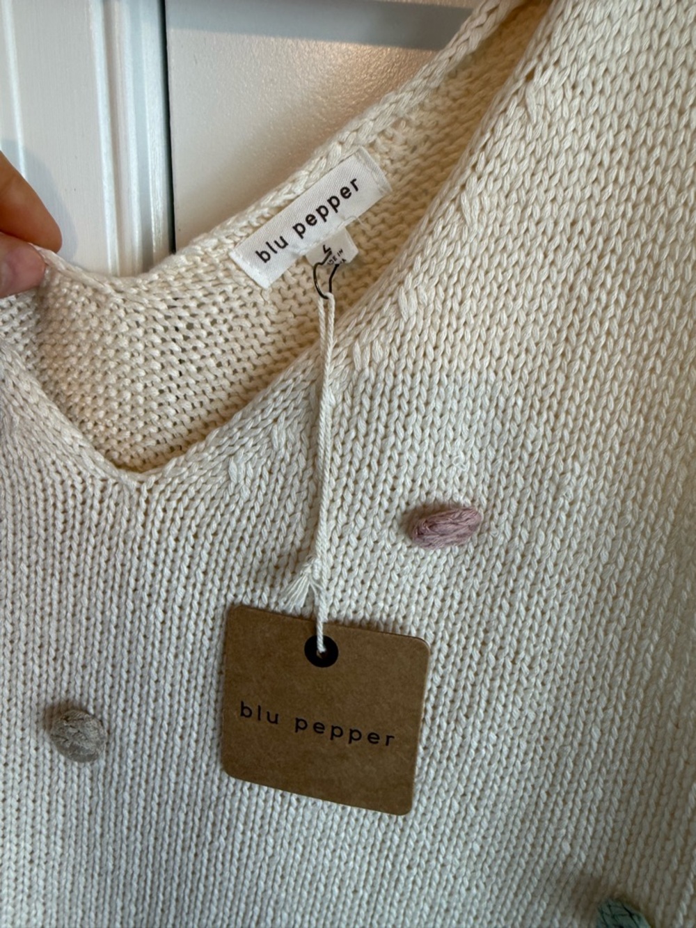 Blu Pepper Cream Knit V-Neck Tank with Pastel Dots - Picture 2 of 3